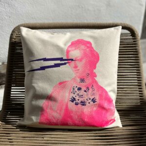 Caroline Mathilde die Wilde - Kissen - Neonpink und Violett - Allernixe